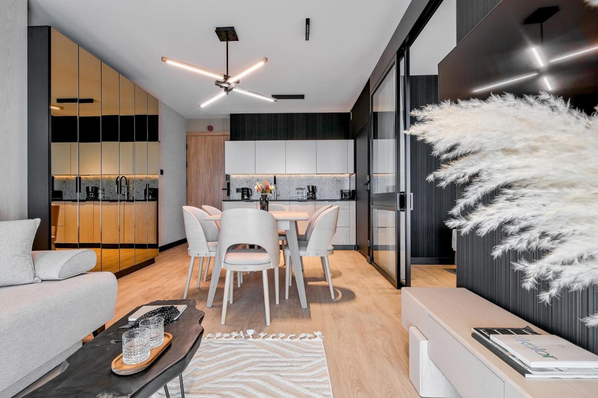 Rezydencja Sloneczna - Spa & Apartamenty Z Widokiem - Bialka Tatrzanska Dış mekan fotoğraf
